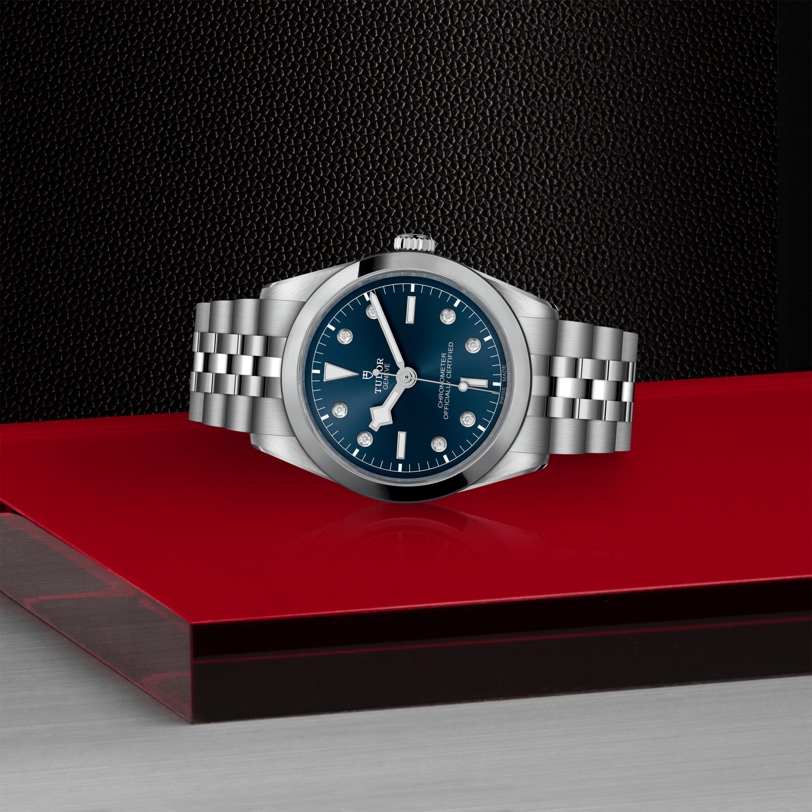 TUDOR - Black Bay One 36